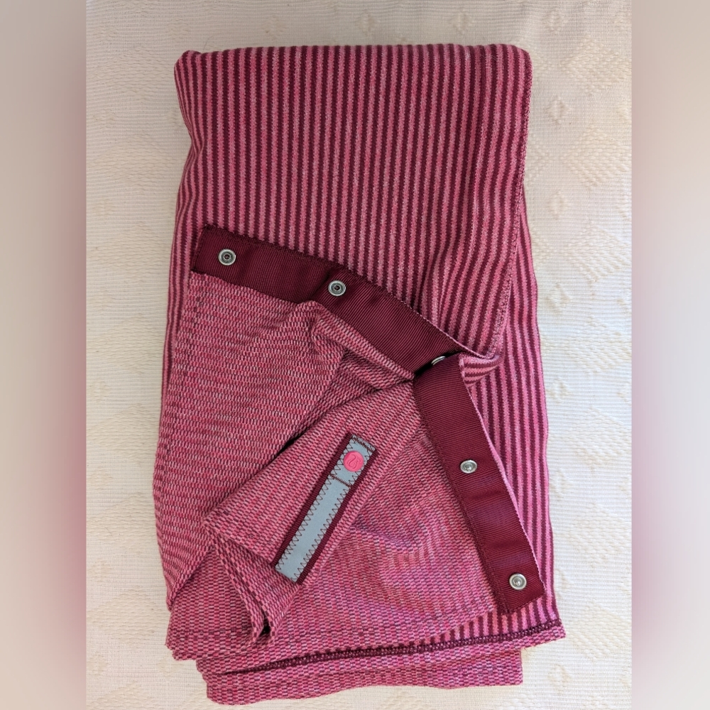 Lululemon Pink Stripe Vyniasa Scarf with Snap Closures